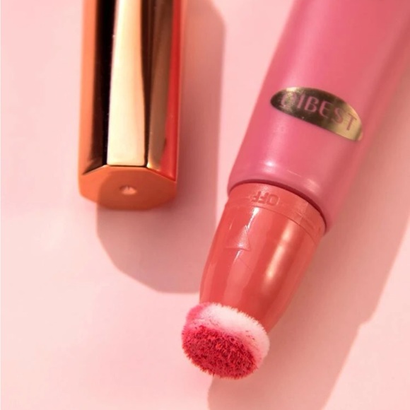 Liquid Blush Wand 💞 - Picture 2 of 4